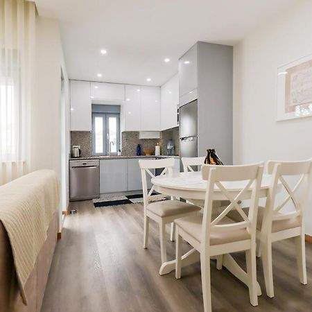Tiana Apartment - City Centre With Terrace Виана до Кастело Екстериор снимка