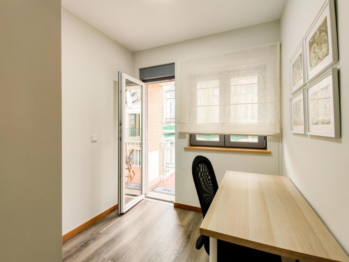 Tiana Apartment - City Centre With Terrace Виана до Кастело Екстериор снимка