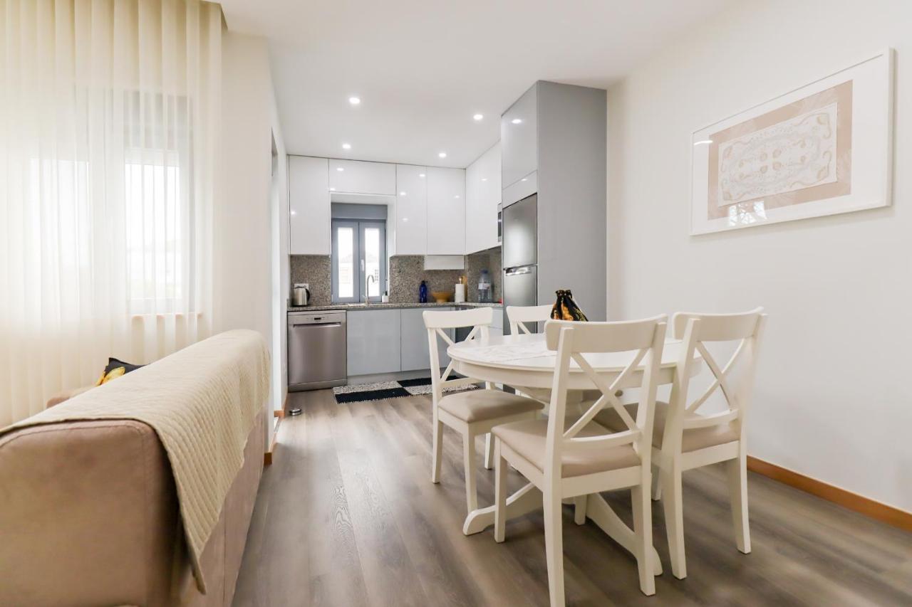Tiana Apartment - City Centre With Terrace Виана до Кастело Екстериор снимка