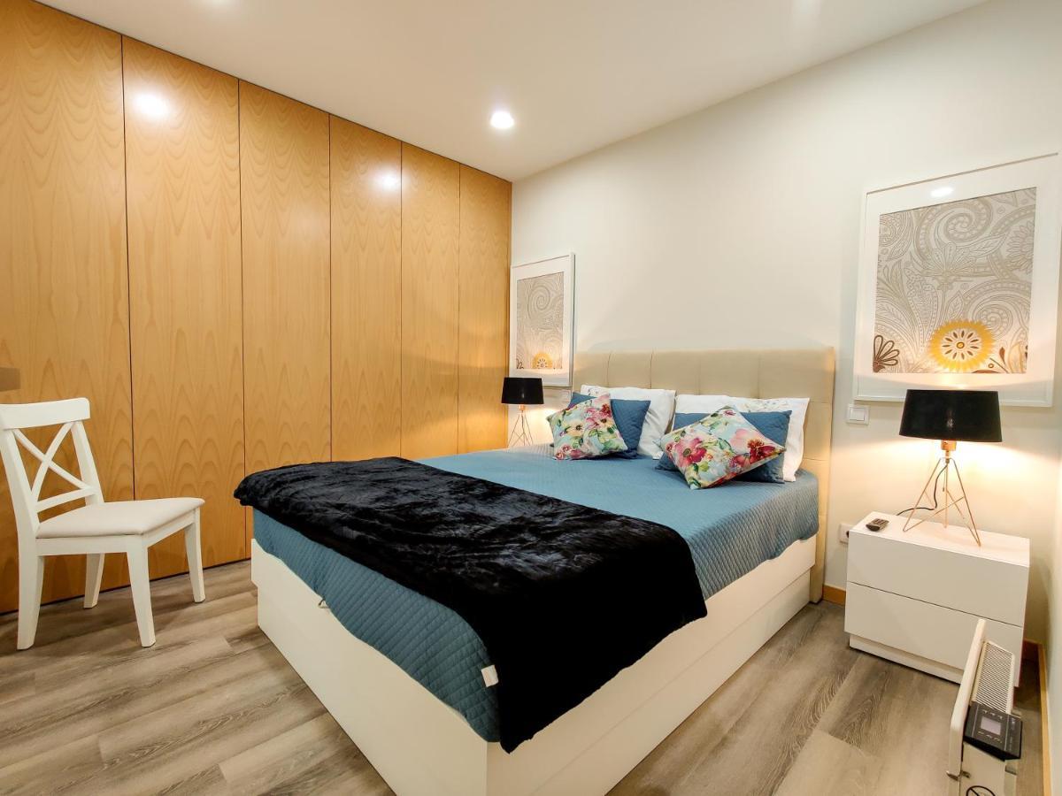 Tiana Apartment - City Centre With Terrace Виана до Кастело Екстериор снимка
